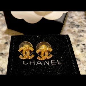 Crystal CC Earrings Gold